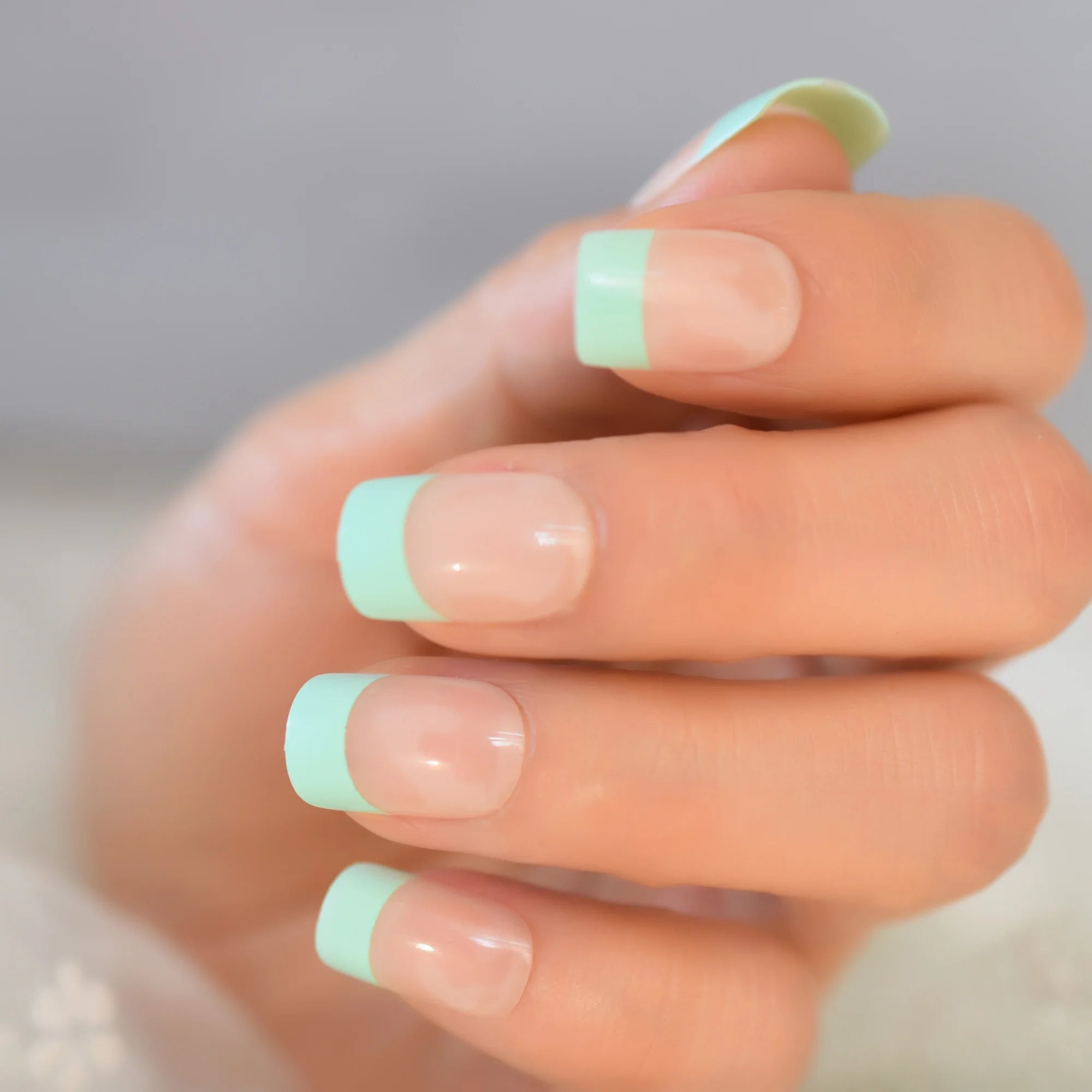 Glitter French Fake Nails – 24pcs Wearable UV False Nail Set