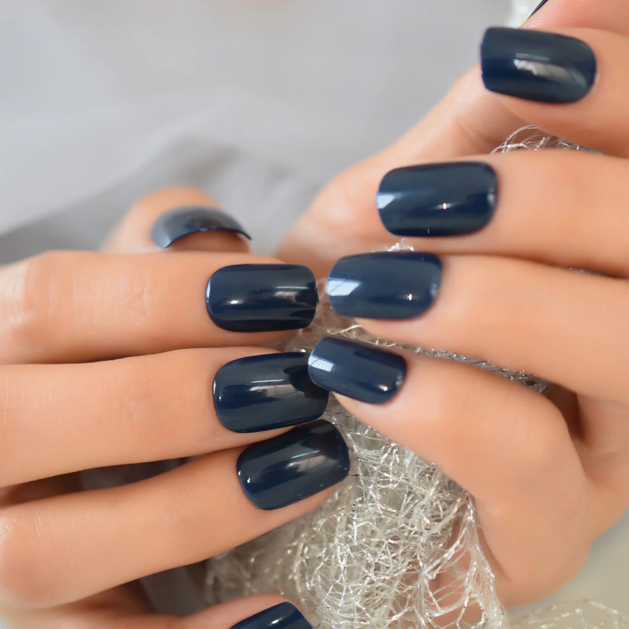 Glitter French Fake Nails – 24pcs Wearable UV False Nail Set