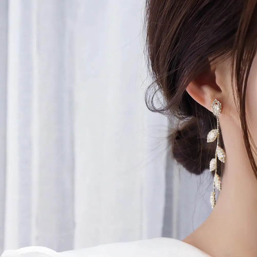 Women’s luxury gold earrings

