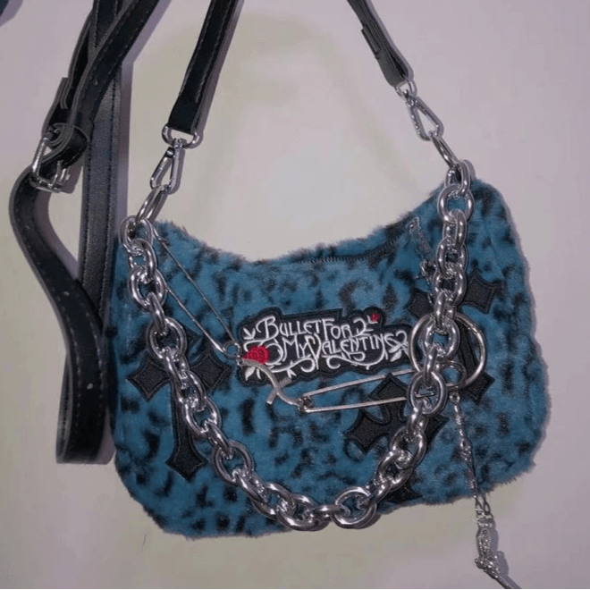 Gothic Chain Crossbody Bag: Edgy, Plush, and Perfect for the Y2K Vibe - Stylemein
