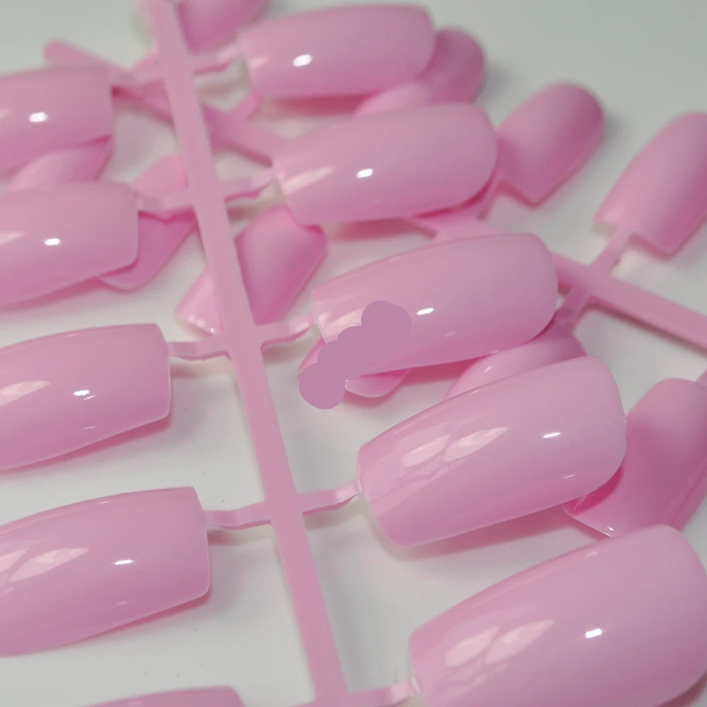 Pink nail tips with 'EchiQ' branding on a white background