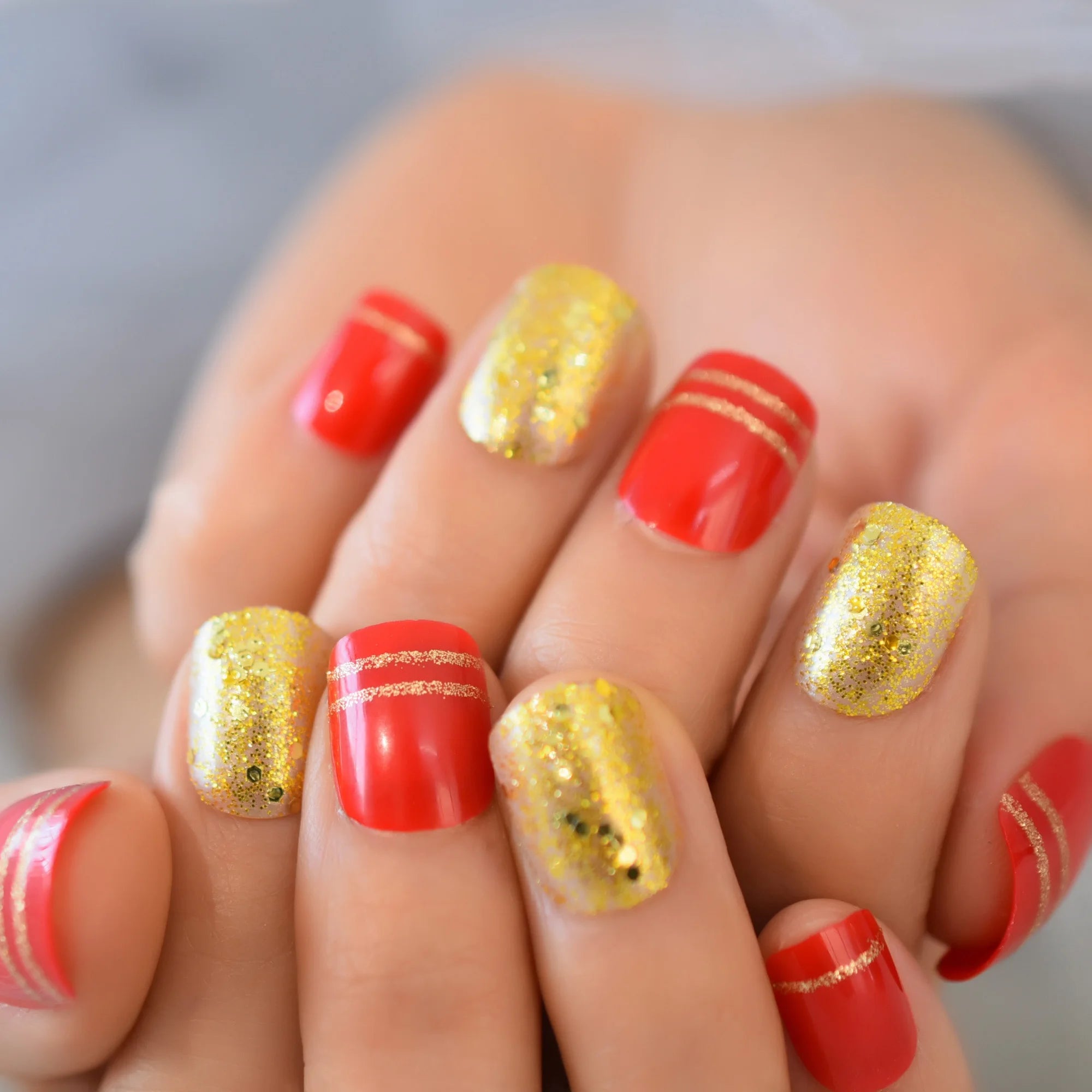 Glitter French Fake Nails – 24pcs Wearable UV False Nail Set