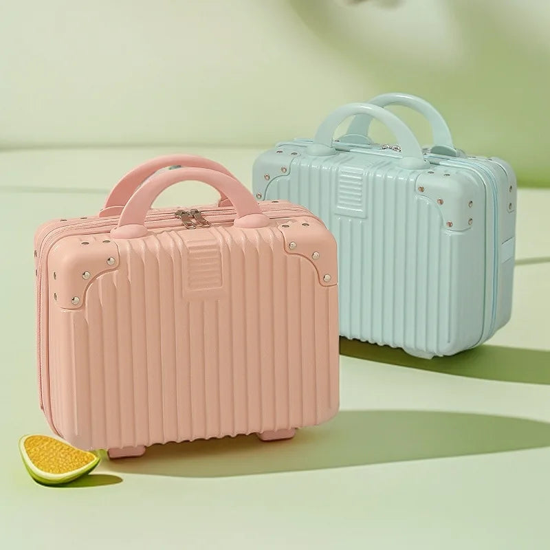 Open hard shell cosmetic box with compartments

