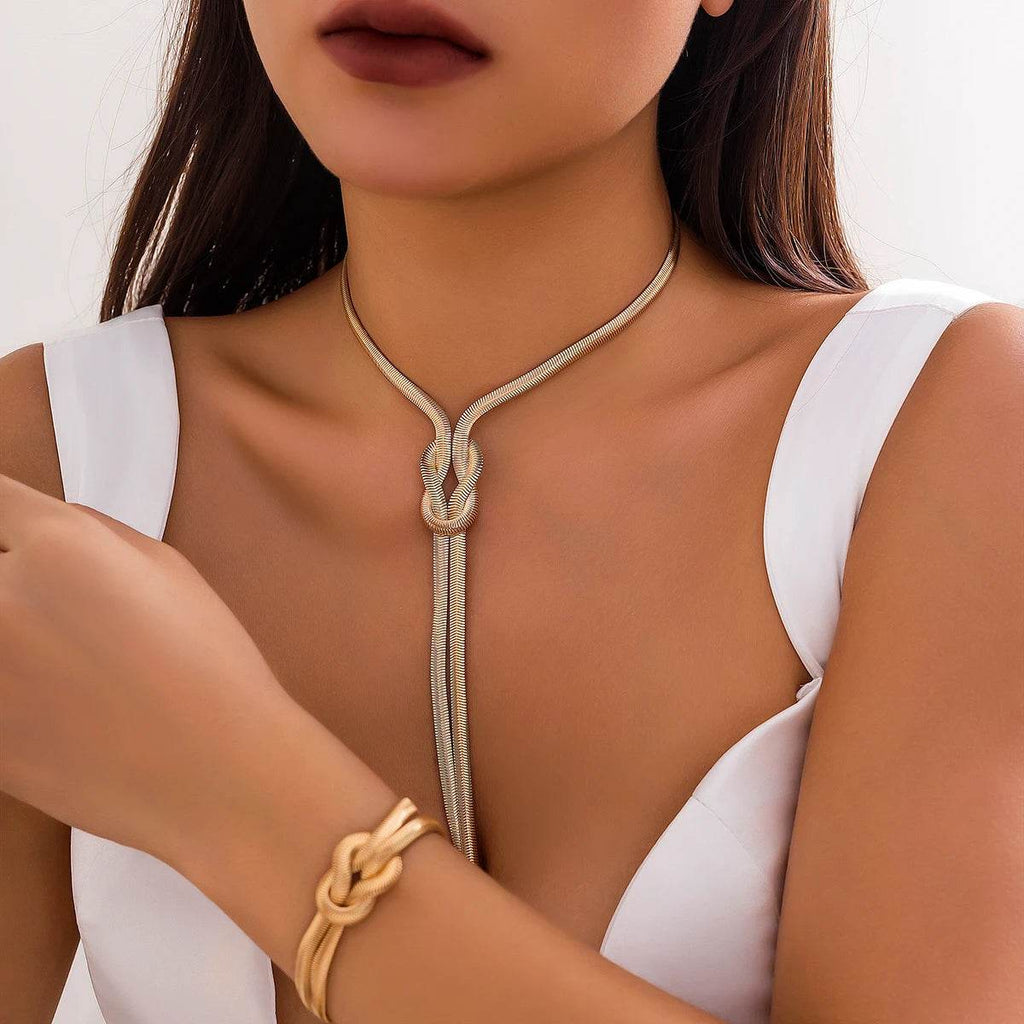 Twisted choker and bracelet

