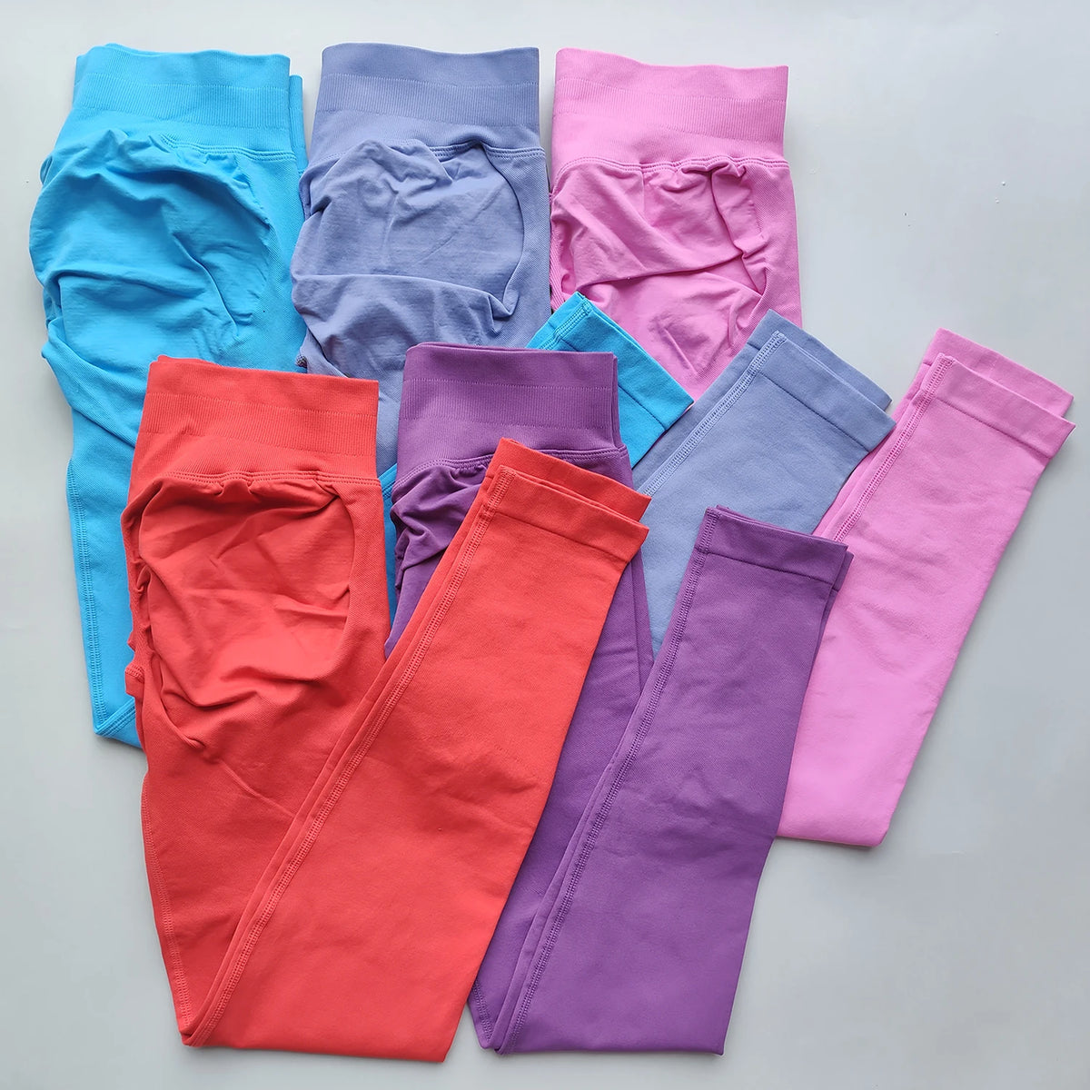 Seamless push-up yoga pants

