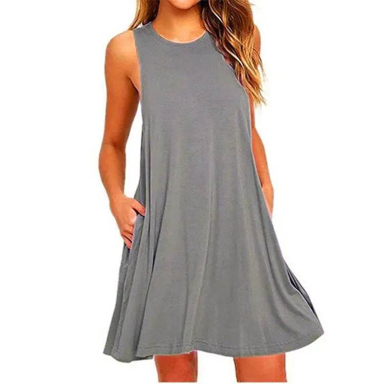 Summer Breeze: Women's Plus Size Swing T-Shirt Dress with Pockets - Your Stylish Beach Cover-Up - Stylemein