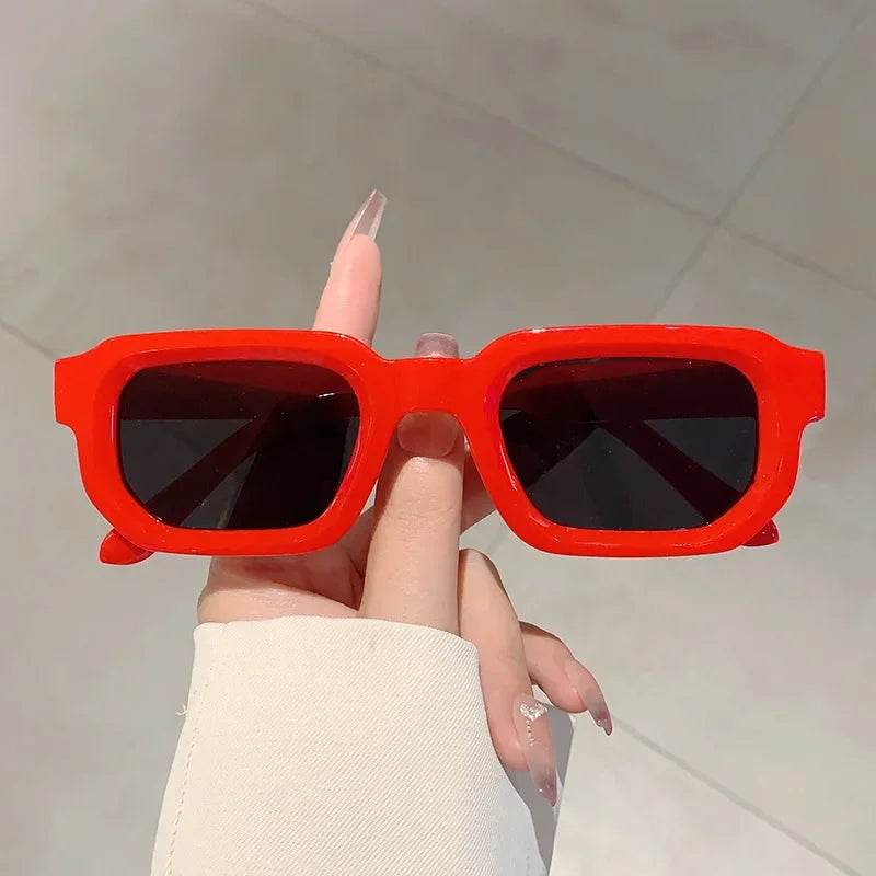 Stylemein - Vintage Rectangle Frame Sunglasses – Unisex Retro UV400 Eyewear for Fashion-Forward Men and Women