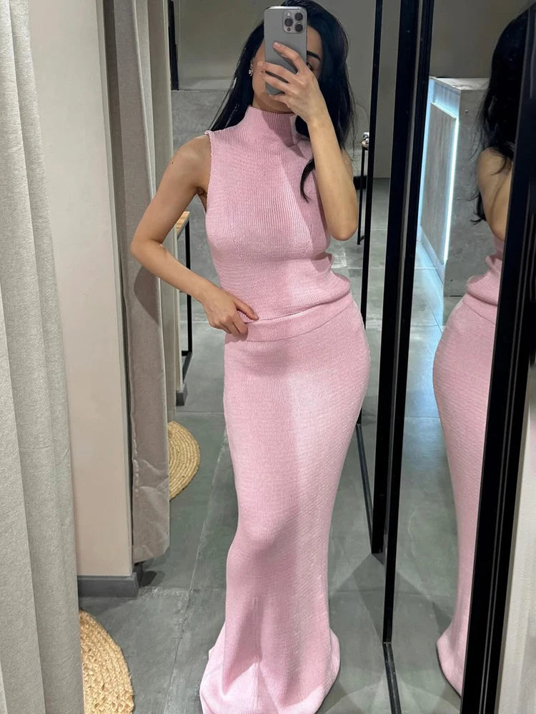 Elegant Knitted Two-Piece Set for Women – Turtleneck Vest & Slim Skirt