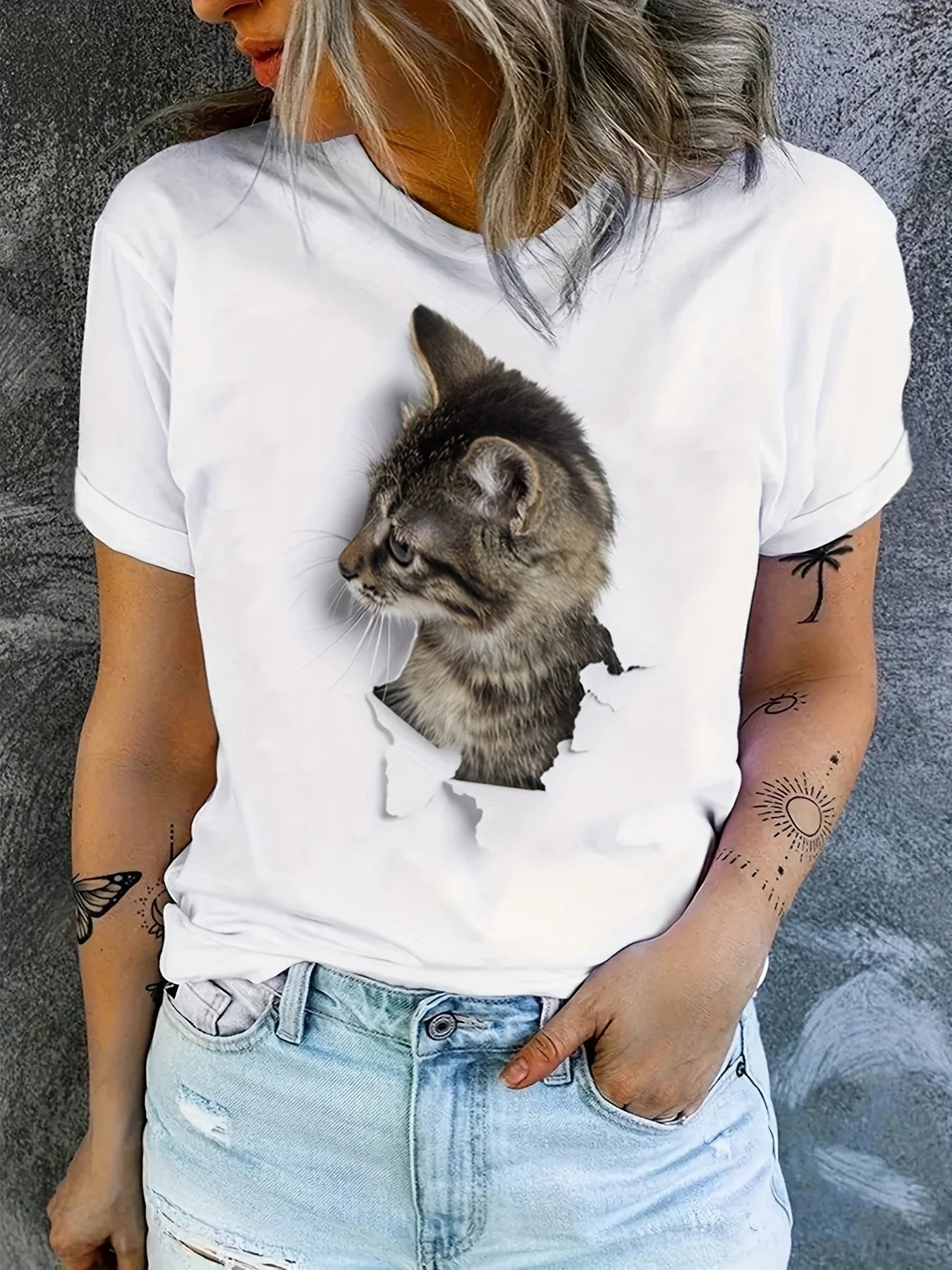 Women’s Cute Cat Print T-Shirt – Casual Everyday Short Sleeve Crew Neck Top
