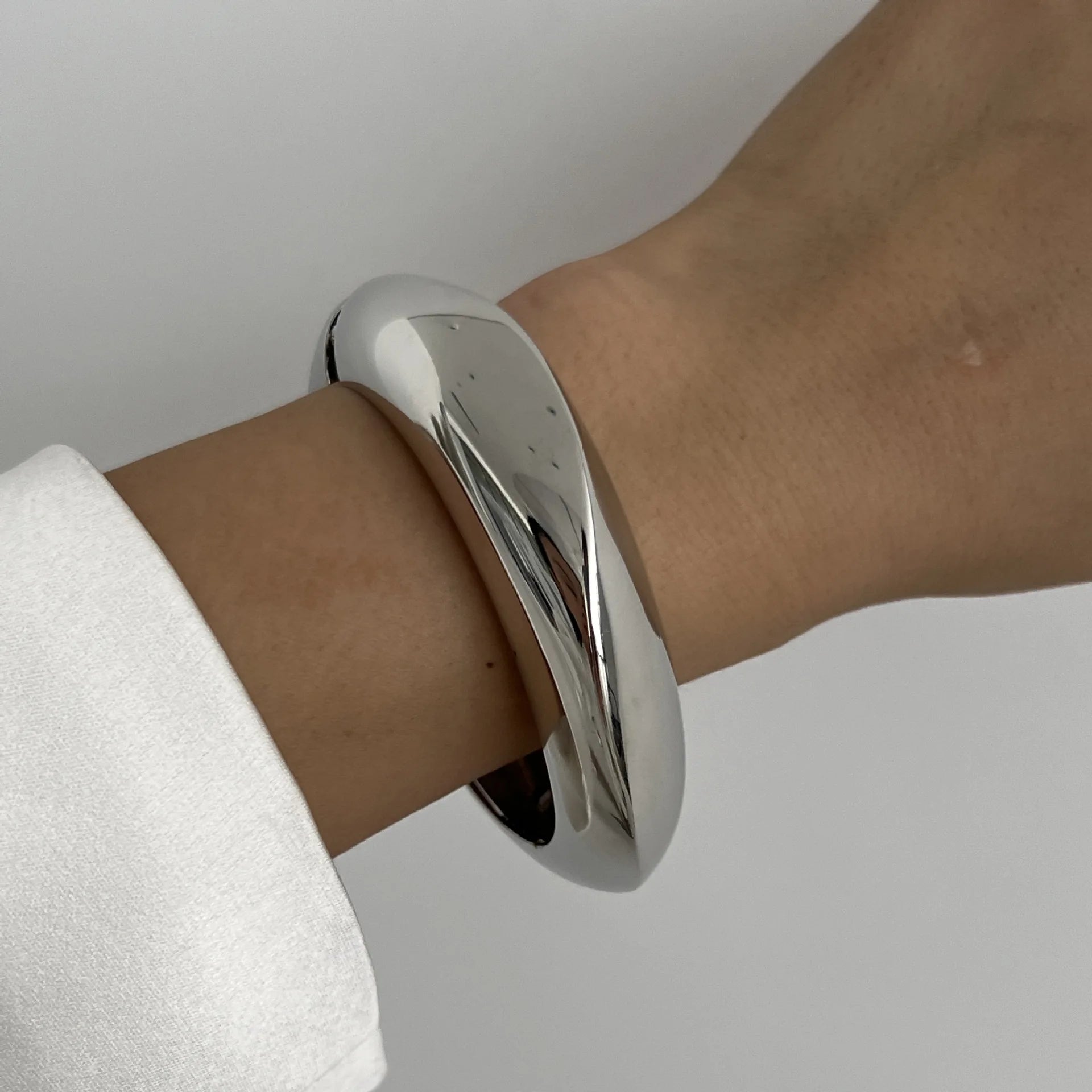 Vintage Metal Cuff Bangles – Geometric Punk Bracelets for Women & Men