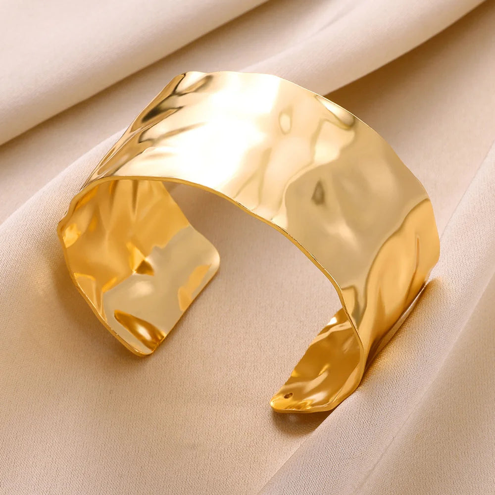 Chunky Gold Flower Cuff Bangle – Stainless Steel Wide Bracelet for Women