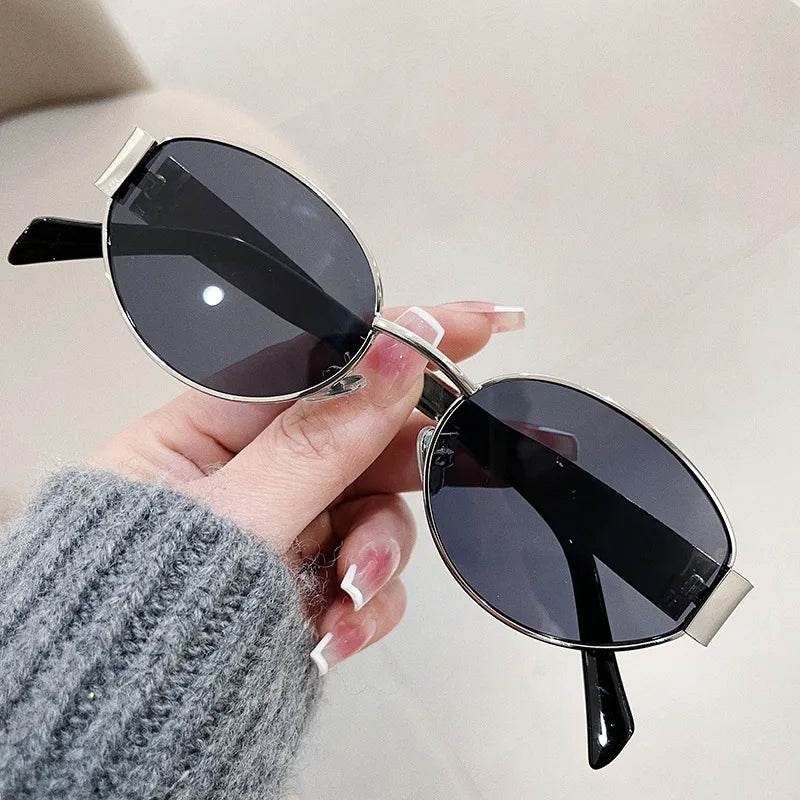 Stylemein - Retro Oval Metal Frame Sunglasses – Classic Unisex UV400 Eyewear for Outdoor Style and Sun Protection