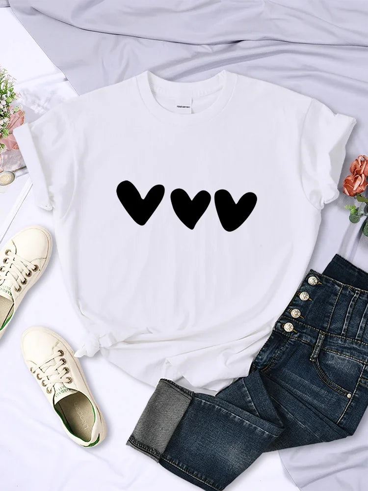 Black Heart Print T-Shirt – Casual Soft Streetwear Short Sleeve Top