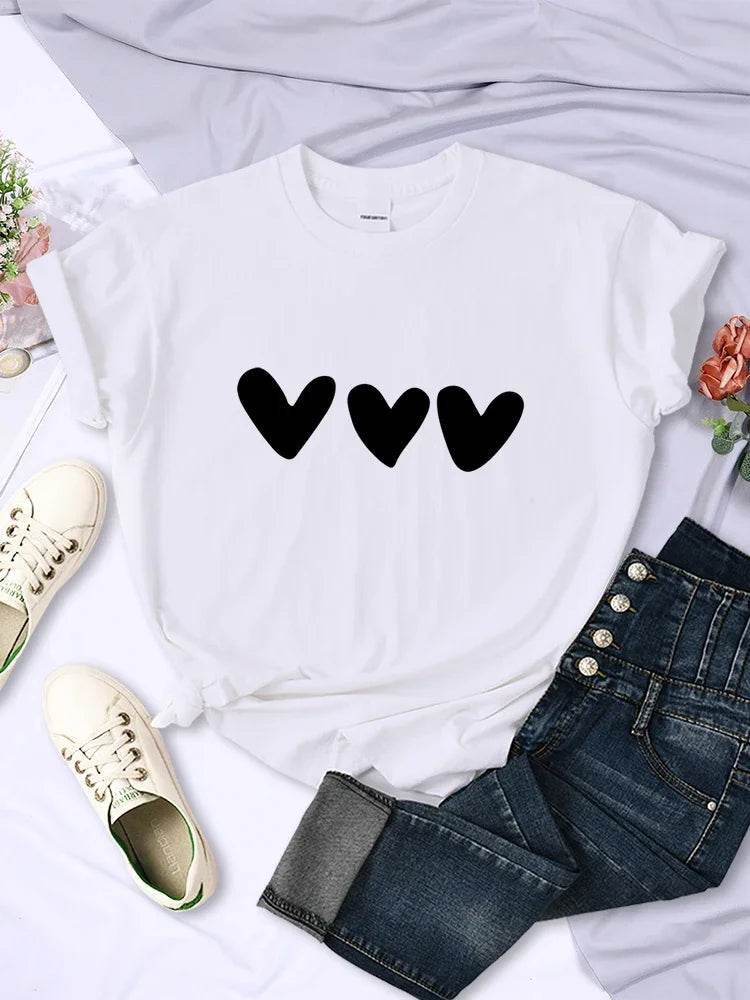 Stylemein - Black Heart Print T-Shirt – Casual Soft Streetwear Short Sleeve Top