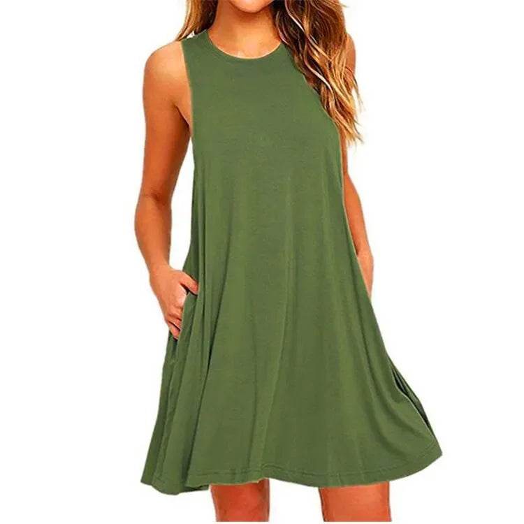 Summer Breeze: Women's Plus Size Swing T-Shirt Dress with Pockets - Your Stylish Beach Cover-Up - Stylemein