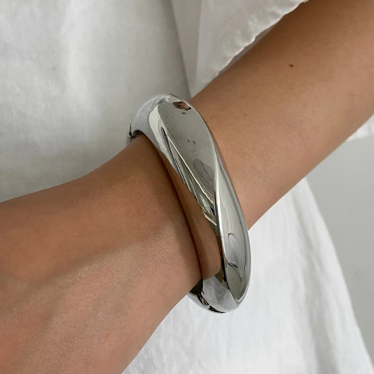 Punk Geometric Acrylic Resin Bangle – Silver Color Bracelet for Women & Men