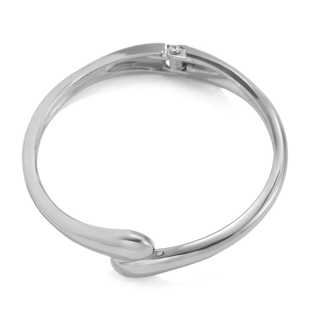 Chunky silver cuff for women

