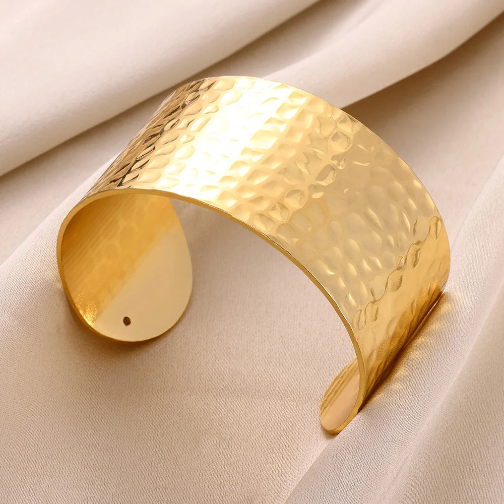 Chunky Gold Flower Cuff Bangle – Stainless Steel Wide Bracelet for Women