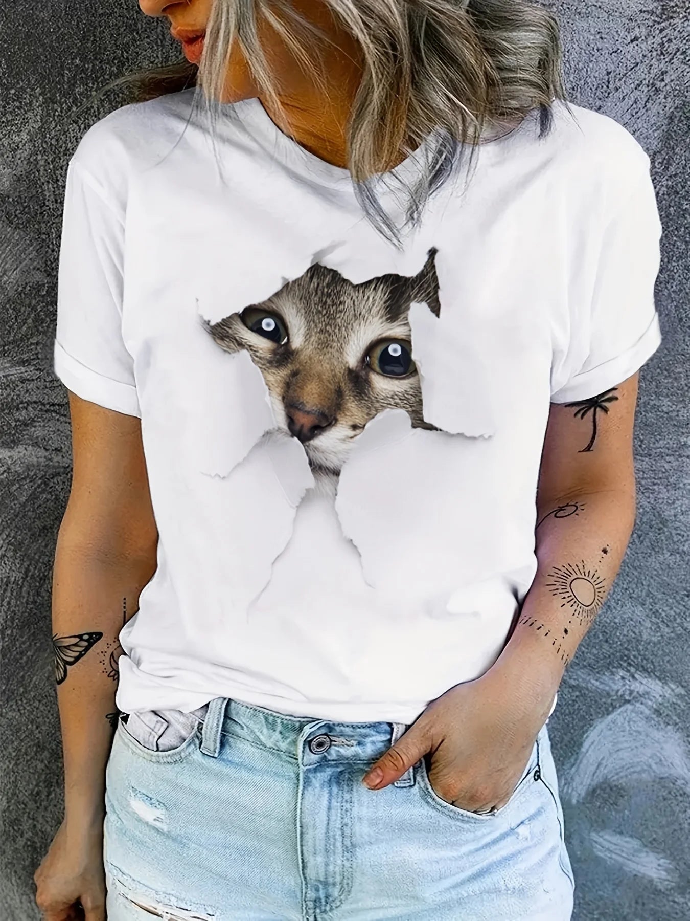 Women’s Cute Cat Print T-Shirt – Casual Everyday Short Sleeve Crew Neck Top