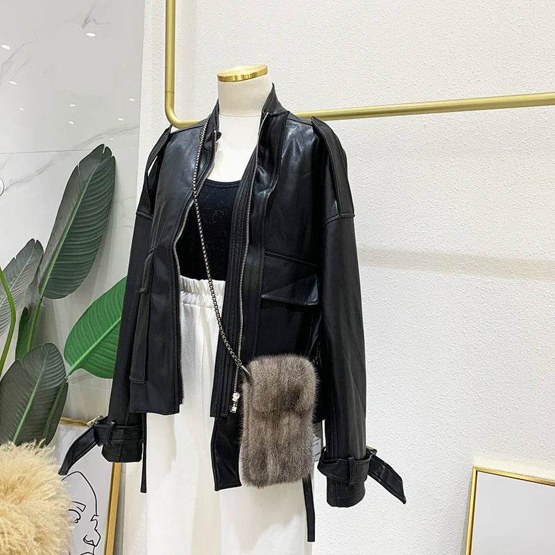 Luxurious Real Mink Fur Crossbody Bag: Winter Chic for Women - Stylemein