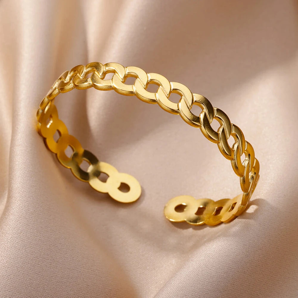 Chunky Gold Flower Cuff Bangle – Stainless Steel Wide Bracelet for Women