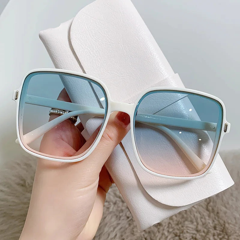 Vintage Oversized Square Sunglasses – Fashion Gradient Retro Eyewear for Women with UV Protection