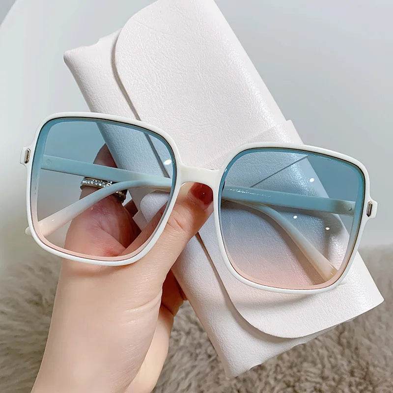Stylemein - Vintage Oversized Square Sunglasses – Fashion Gradient Retro Eyewear for Women with UV Protection
