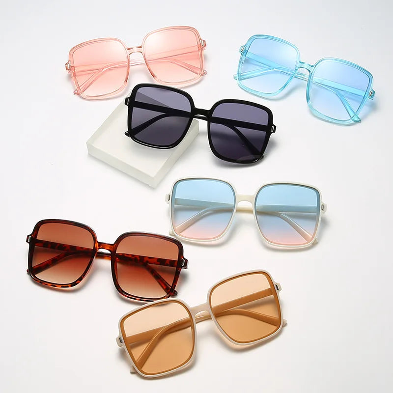 Vintage Oversized Square Sunglasses – Fashion Gradient Retro Eyewear for Women with UV Protection