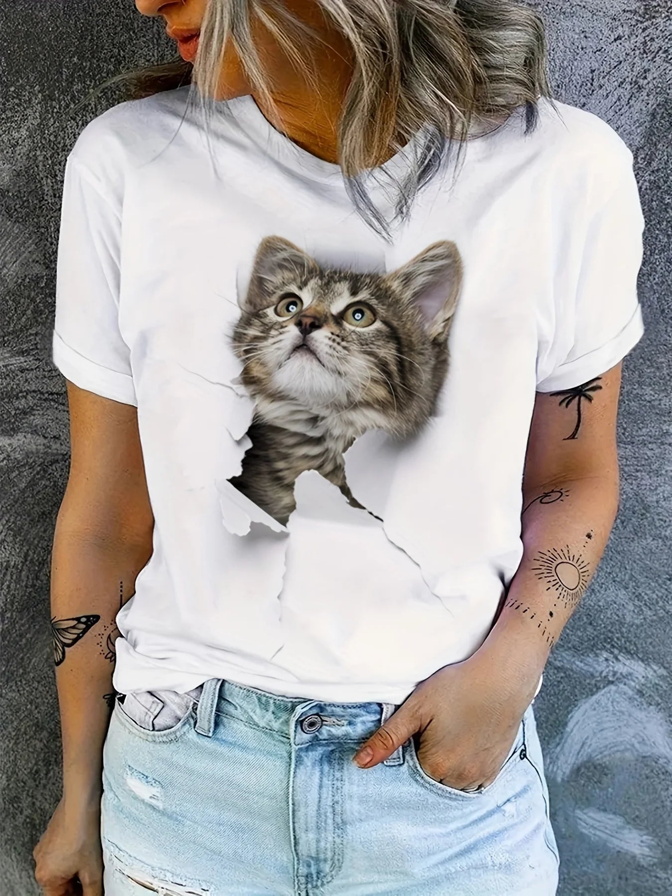 Women’s Cute Cat Print T-Shirt – Casual Everyday Short Sleeve Crew Neck Top