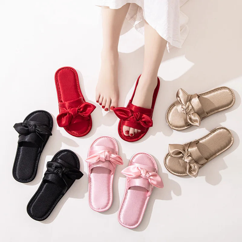 Flat flip flops with soft sole

