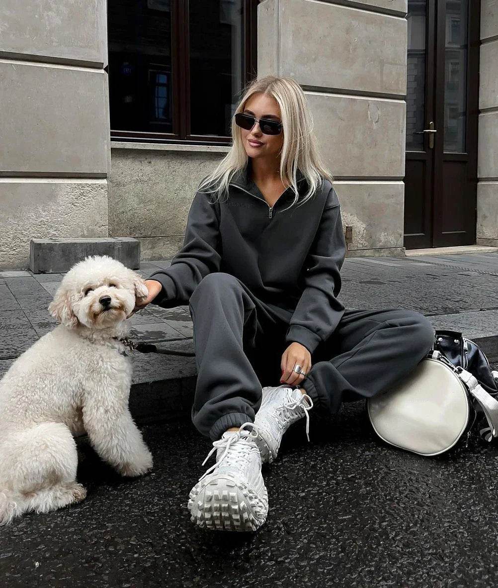 Cozy Autumn Oversized White Tracksuit: Effortless Two-Piece Cotton Sportswear - Stylemein