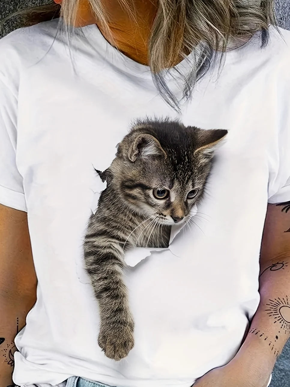 Women’s Cute Cat Print T-Shirt – Casual Everyday Short Sleeve Crew Neck Top
