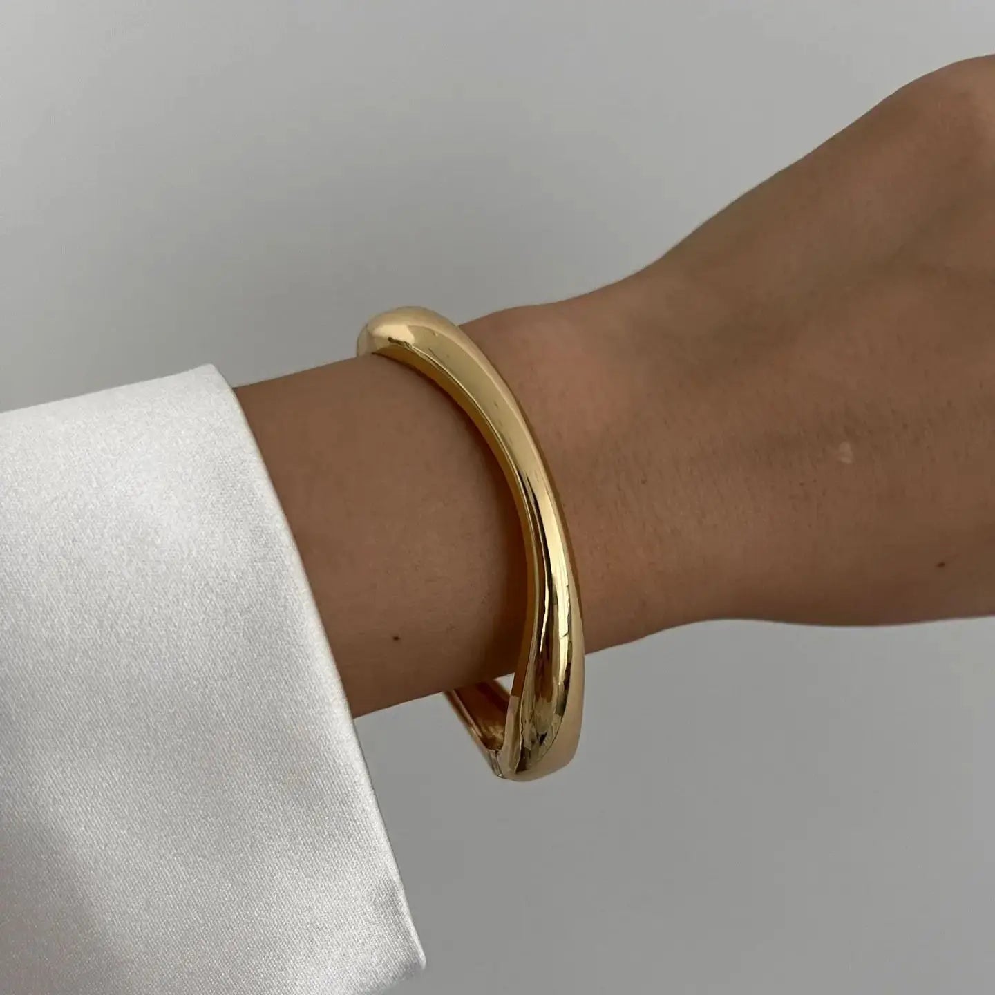 Vintage Metal Cuff Bangles – Geometric Punk Bracelets for Women & Men