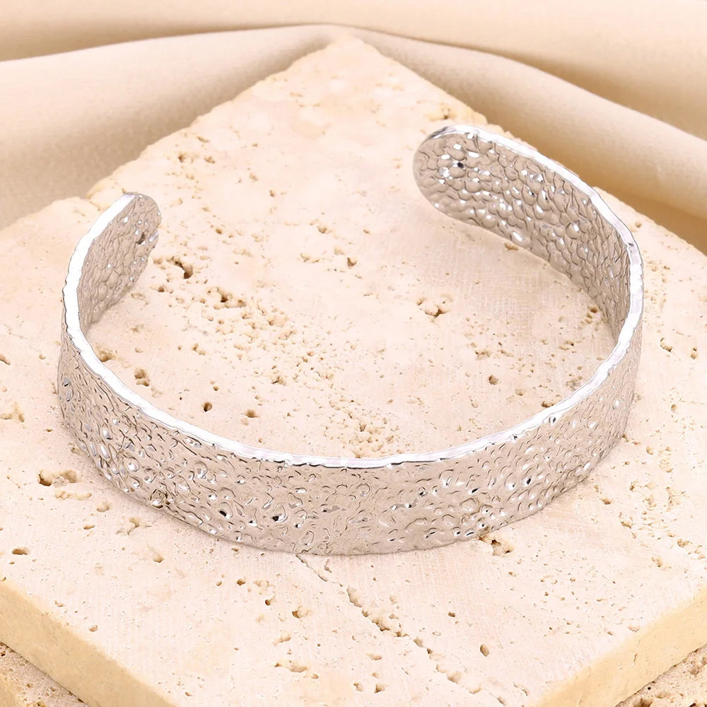 Chunky Gold Flower Cuff Bangle – Stainless Steel Wide Bracelet for Women