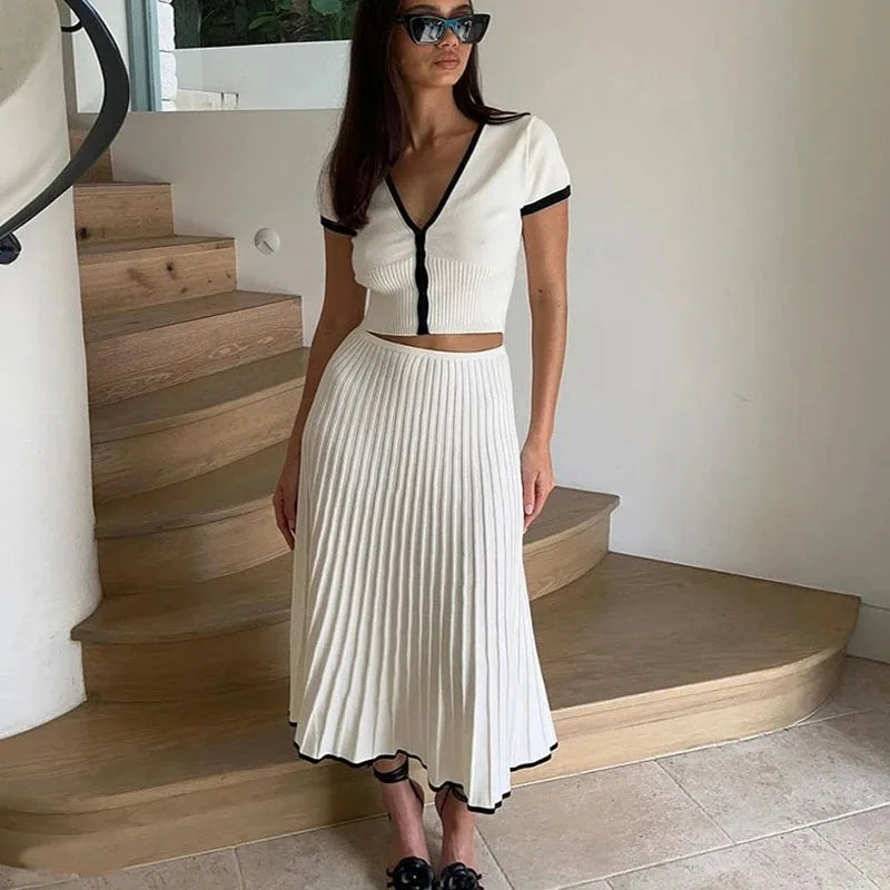 Women’s Summer White 2-Piece Skirt Set – Elegant Crop Top & Pleated Skirt