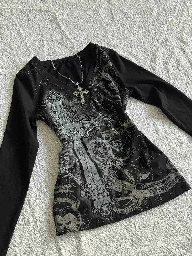 Vintage Gothic Y2K Graphic T-Shirt – Women’s Black V-Neck Cotton Tee with Punk Aesthetic - Stylemein