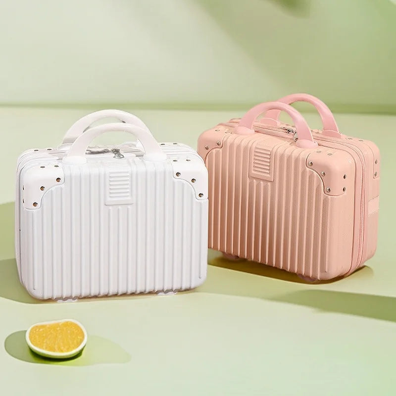 Compact makeup case with password lock


