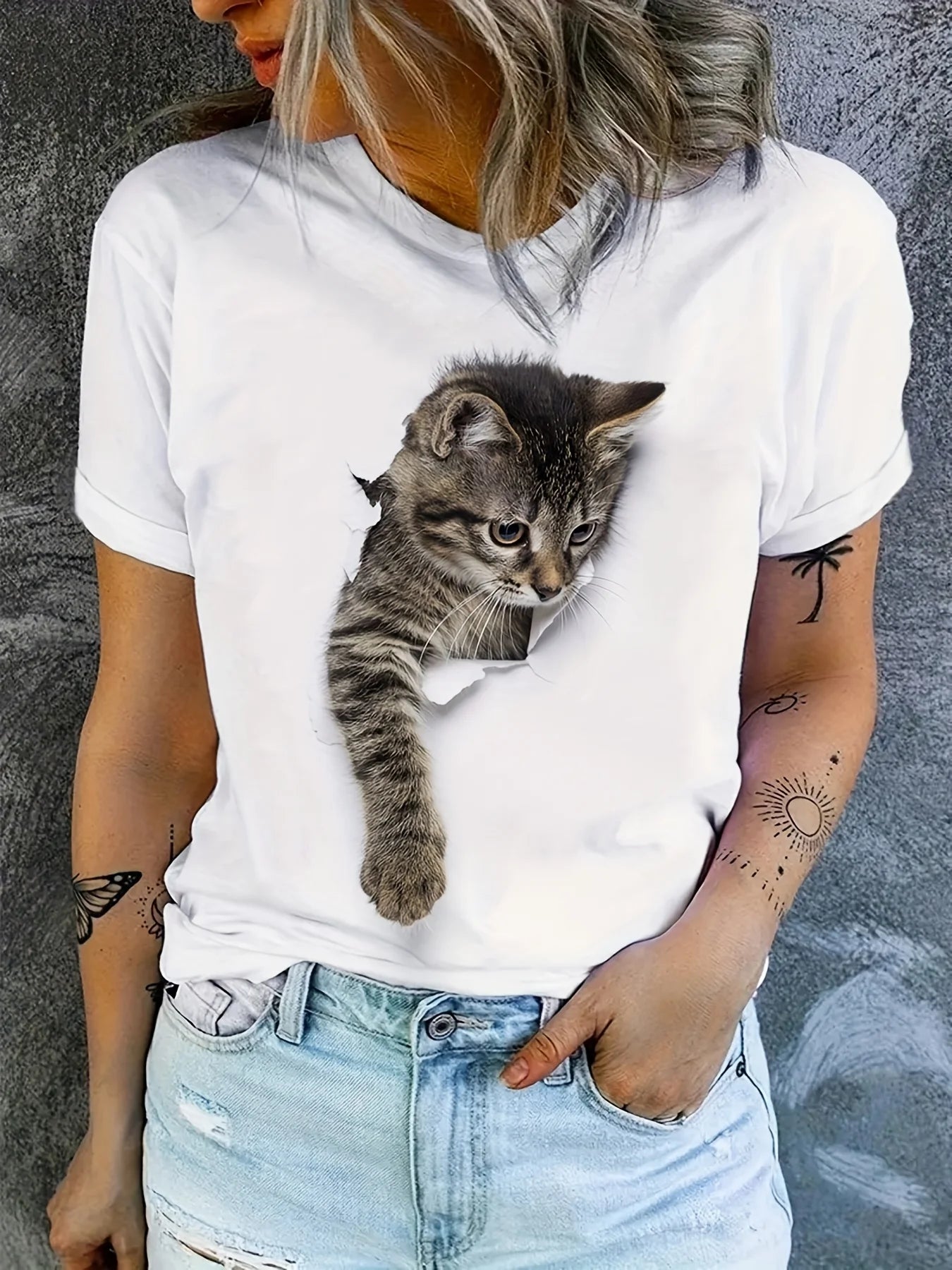 Women’s Cute Cat Print T-Shirt – Casual Everyday Short Sleeve Crew Neck Top