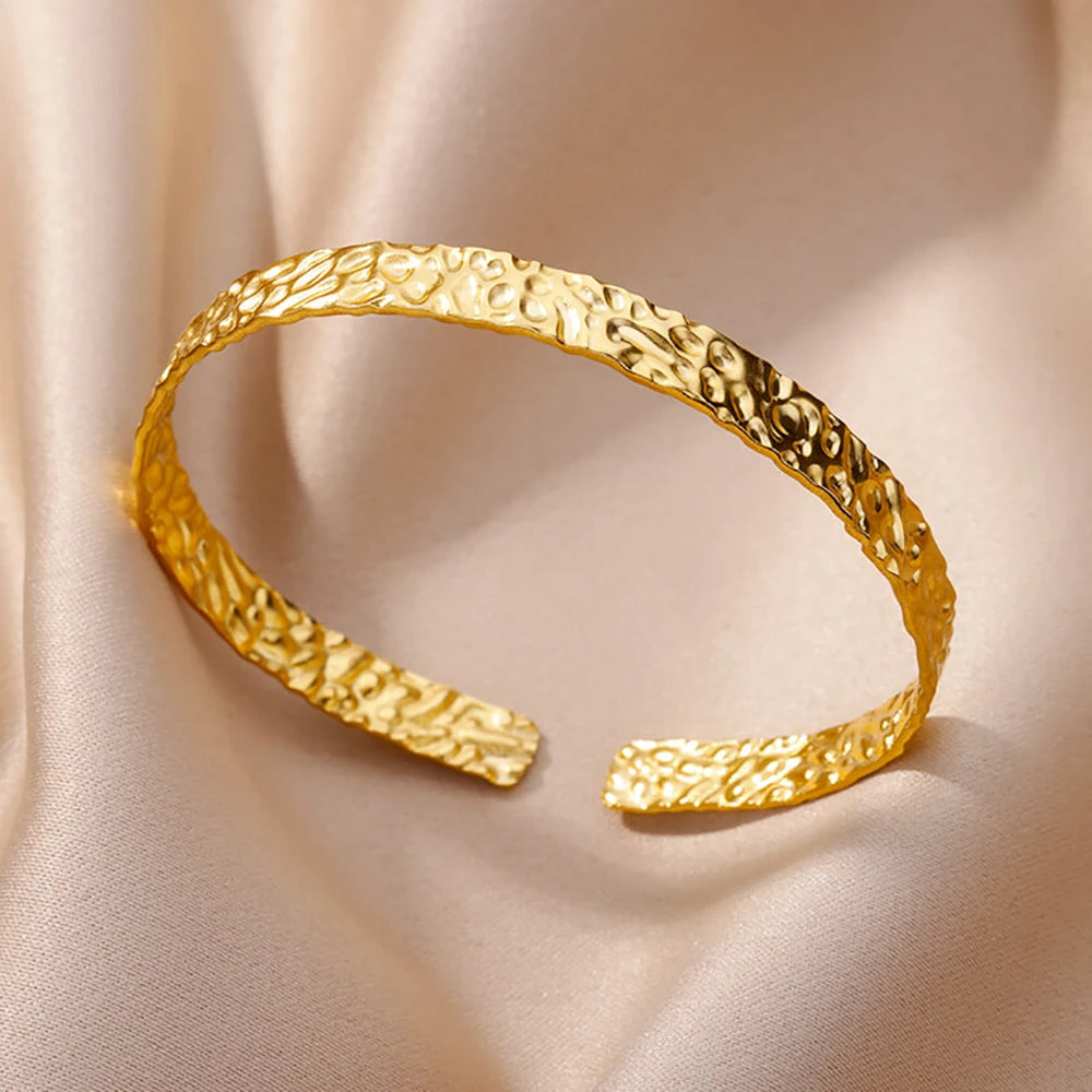 Chunky Gold Flower Cuff Bangle – Stainless Steel Wide Bracelet for Women