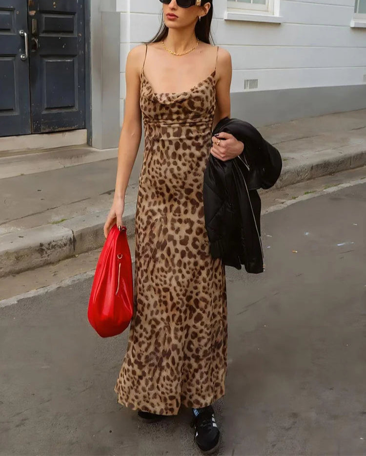 Sexy skinny clubwear outfit

