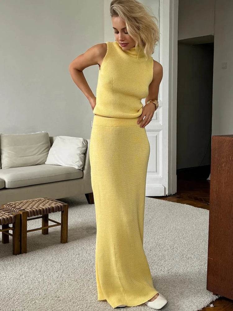 Elegant Knitted Two-Piece Skirt Set – Women’s Yellow Spring Summer Outfit - Stylemein
