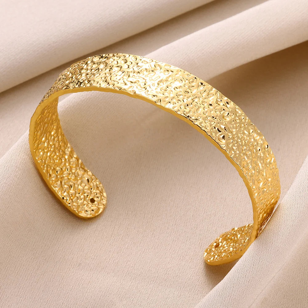 Chunky Gold Flower Cuff Bangle – Stainless Steel Wide Bracelet for Women