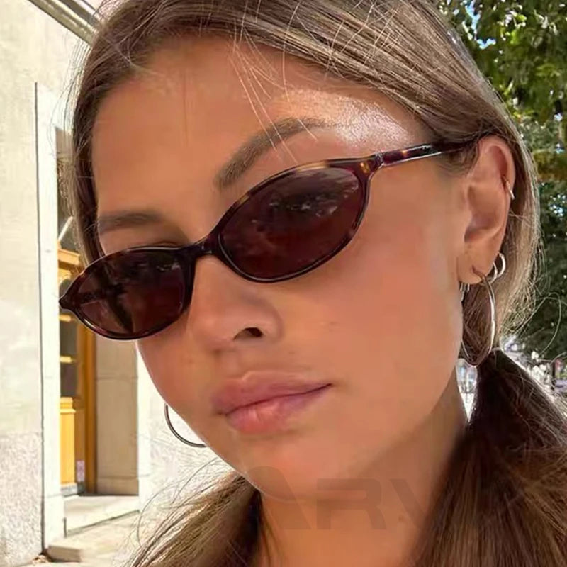 Women's Retro Leopard Print Oval Sunglasses – Small Frame Fashion Eyewear for Stylish Sun Protection