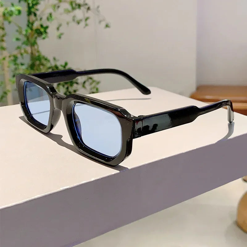 Vintage Rectangle Frame Sunglasses – Unisex Retro UV400 Eyewear for Fashion-Forward Men and Women