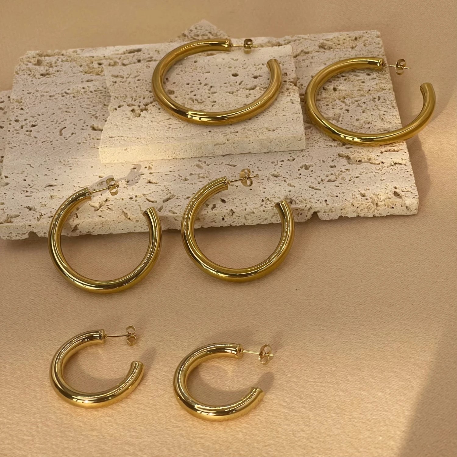 Stainless steel hoop earrings

