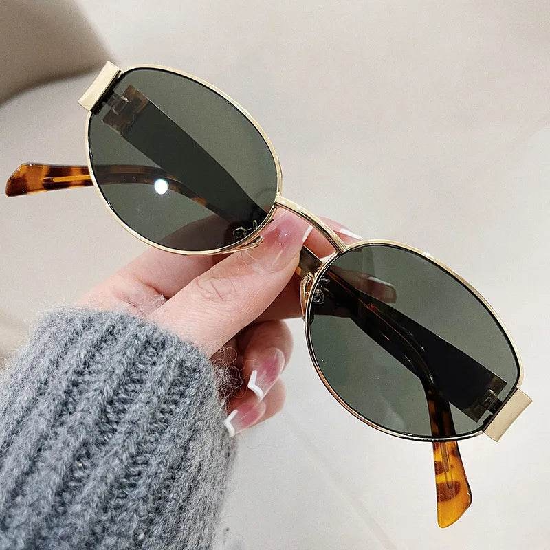 Stylemein - Retro Oval Metal Frame Sunglasses – Classic Unisex UV400 Eyewear for Outdoor Style and Sun Protection