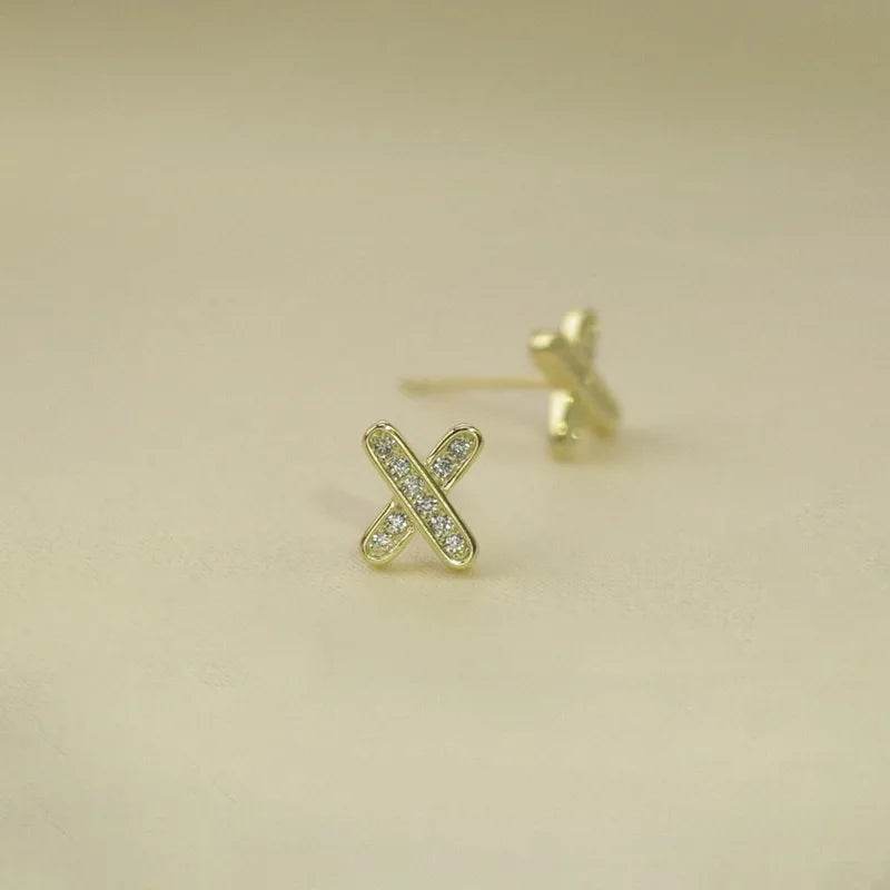 Stylemein - 925 Sterling Silver Four-Pointed Star Earrings – 14k Gold Plated Crystal Studs