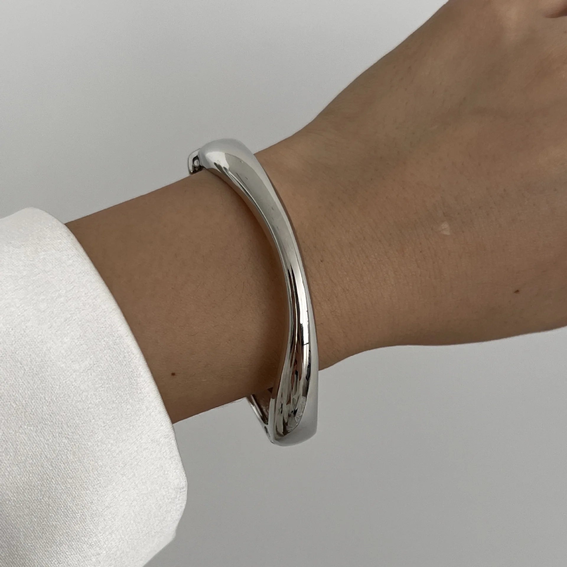 Vintage Metal Cuff Bangles – Geometric Punk Bracelets for Women & Men