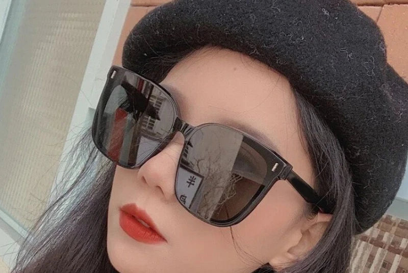 Korean Fashion Square Sunglasses Women Men Retro Beach Eyewear