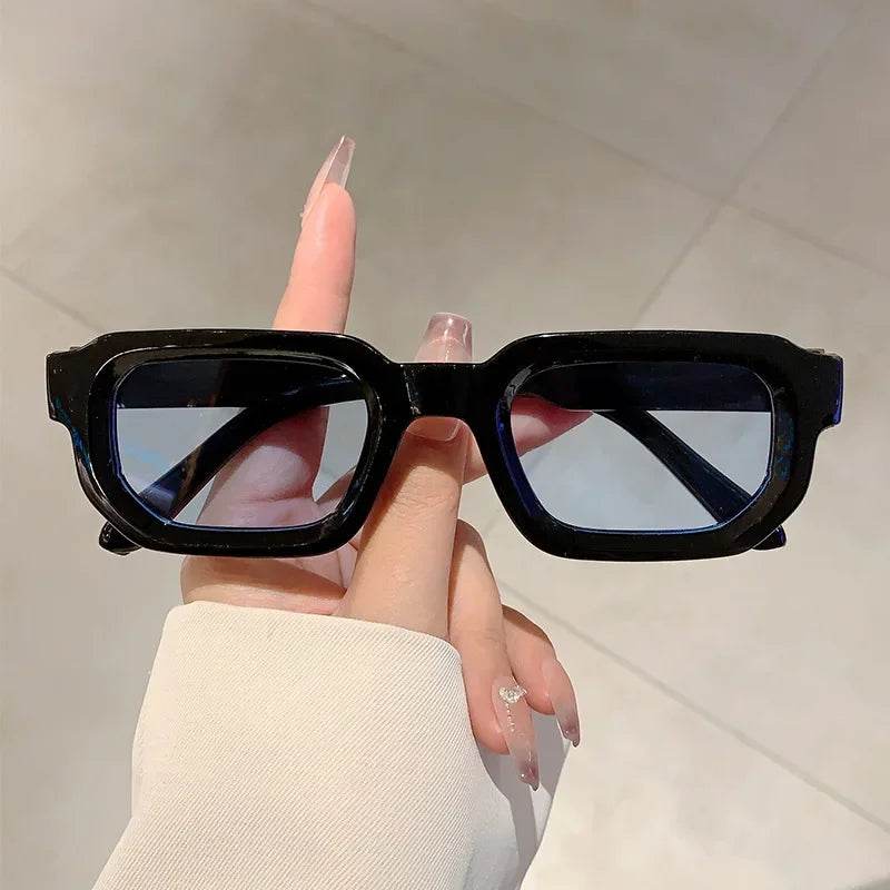 Stylemein - Vintage Rectangle Frame Sunglasses – Unisex Retro UV400 Eyewear for Fashion-Forward Men and Women